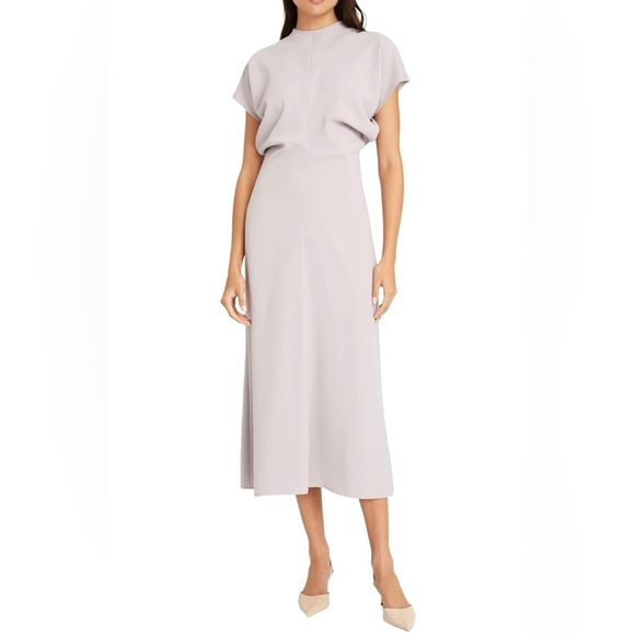 LUXELY Dresses & Skirts - LUXELY By Maggy London Dove Gray Blouson Crew Neck Short Sleeve Bodice THEO-